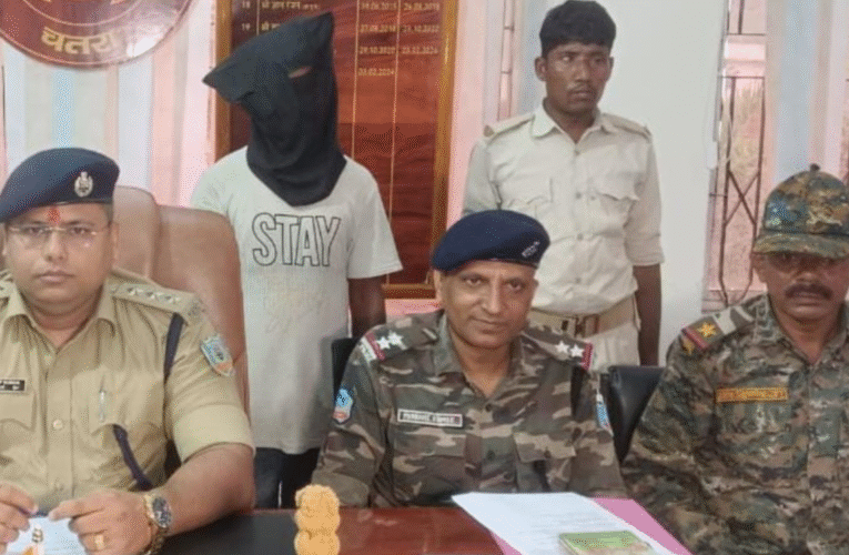 चतरा पुलिस ने हंटरगंज में चोरी की मोटरसाइकिल के साथ एक अभियुक्त को किया गिरफ्तार