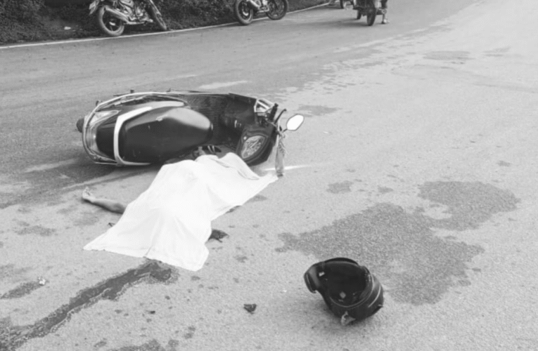 खेलगांव में स्कूल बस की टक्कर से स्कूटी सवार छात्रा की दर्दनाक मौत