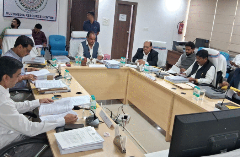 रिम्स शासी परिषद की बैठक सम्पन्न: 16 अहम एजेंडों पर गहन समीक्षा, स्वास्थ्य मंत्री ने दिए कड़े निर्देश