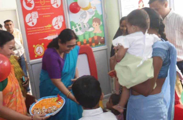 माताओं और बच्चों के लिए समाहरणालय में स्तनपान कक्ष व खेल क्षेत्र का उद्घाटन