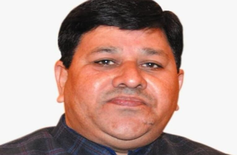 झारखंड ऊर्जा विकास श्रमिक संघ की चेतावनी: आउटसोर्स कर्मियों के लिए बोनस, वेतन और नियमितीकरण की मांग, नहीं तो होगा ब्लैकआउट आंदोलन