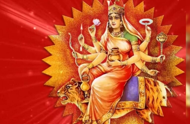 नवरात्रि के तीसरे दिन मां चंद्रघंटा की पूजा से पाएं सुख-शांति, नकारात्मक शक्तियों से मिलेगी मुक्ति