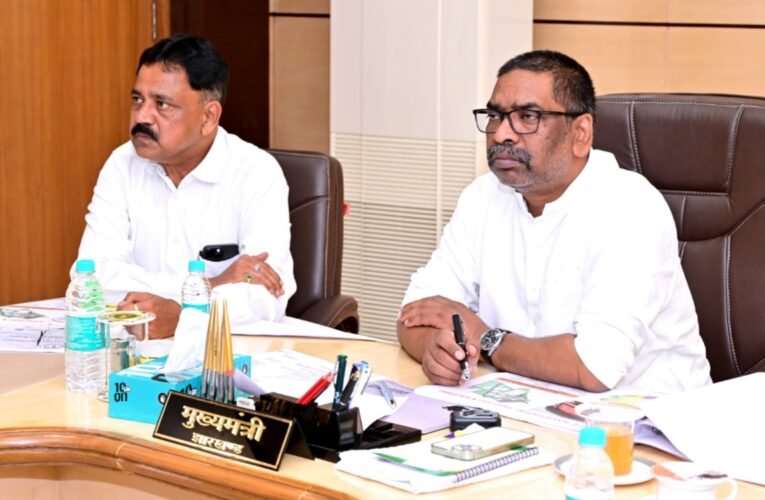 मुख्यमंत्री हेमन्त सोरेन ने मेगा स्पोर्ट्स कॉम्प्लेक्स होटवार के प्रस्तावित उन्नयन को लेकर वरीय अधिकारियों के साथ की उच्चस्तरीय बैठक