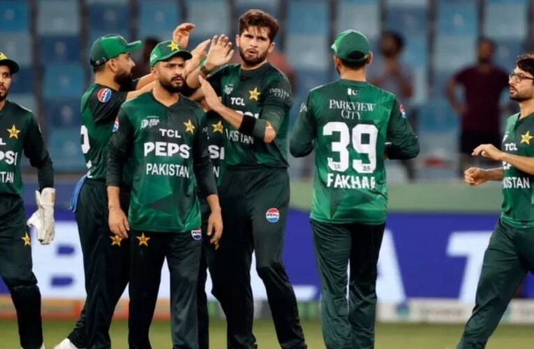एशिया कप 2025: पाकिस्तान ने बांग्लादेश को 11 रनों से हराकर फाइनल में बनाई जगह, भारत से होगी भिड़ंत