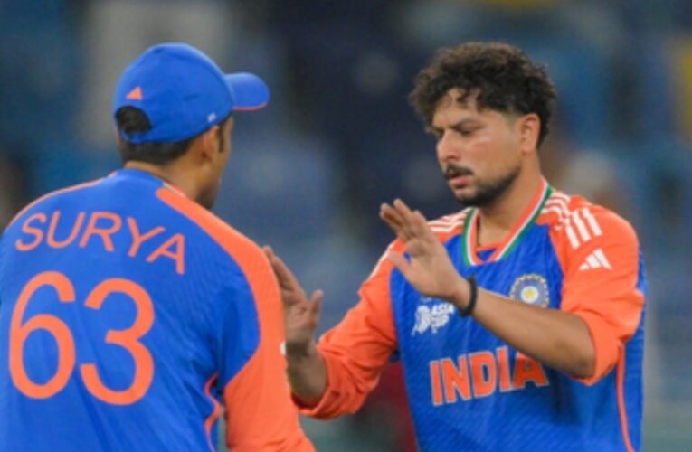 एशिया कप 2025 फाइनल: कुलदीप की घातक गेंदबाजी, पाकिस्तान 146 पर सिमटा, भारत को 147 रनों का लक्ष्य