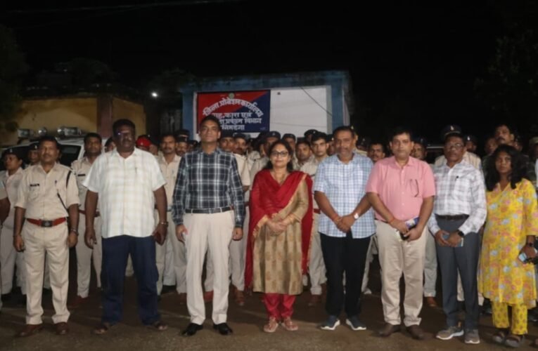 सिमडेगा मंडल कारा में औचक छापामारी, कोई आपत्तिजनक सामान नहीं मिला