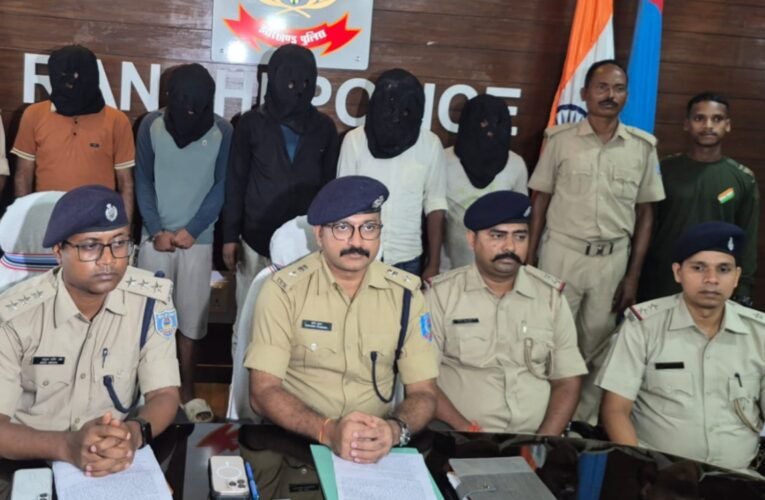 राँची पुलिस ने अंतरजिला बैटरी चोर गिरोह का किया भंडाफोड़, पांच गिरफ्तार