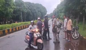 जमशेदपुर: मॉर्निंग वॉक के दौरान फुटबॉल खिलाड़ी से चेन स्नैचिंग, इलाके में दहशत का माहौल 8 20251003 134943 1