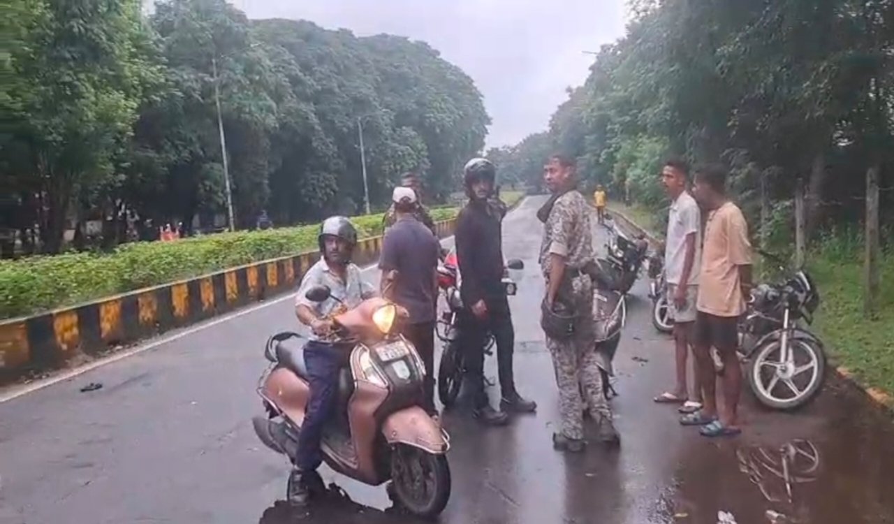 जमशेदपुर: मॉर्निंग वॉक के दौरान फुटबॉल खिलाड़ी से चेन स्नैचिंग, इलाके में दहशत का माहौल 6 20251003 134943