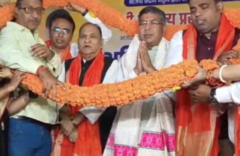 झारखंड बीजेपी के नवनियुक्त कार्यकारी अध्यक्ष आदित्य साहू का महानगर कार्यालय में जोरदार स्वागत