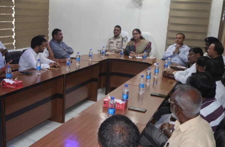 सिमडेगा में शांतिपूर्ण दुर्गा पूजा संपन्न, जिला प्रशासन ने दी बधाई