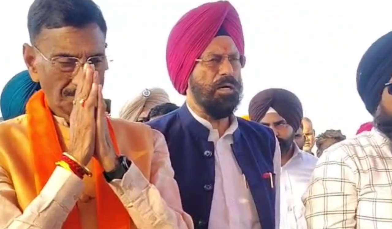 केंद्रीय रक्षा राज्य मंत्री संजय सेठ ने फिरोजपुर में बाढ़ प्रभावित क्षेत्रों का दौरा किया, राहत कार्यों की समीक्षा 5 20251005 184915