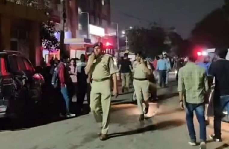 जयपुर के एसएमएस अस्पताल ट्रॉमा सेंटर में भयंकर आग: 7 मरीजों की दर्दनाक मौत, लापरवाही के गंभीर आरोप