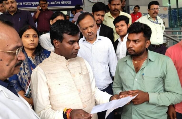 सदर अस्पताल, राँची का औचक निरीक्षण: उपायुक्त ने व्यवस्थाओं का लिया जायजा