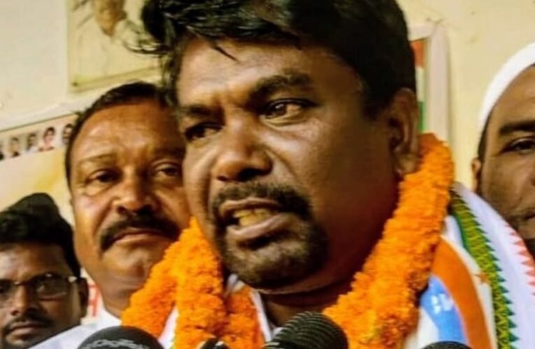 रांची जिला ग्रामीण कांग्रेस कमिटी: सोमनाथ मुंडा ने संभाला अध्यक्ष पद का कार्यभार