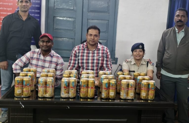 आरपीएफ हटिया की बड़ी कार्रवाई, लावारिस बैग से 42 बीयर कैन बरामद