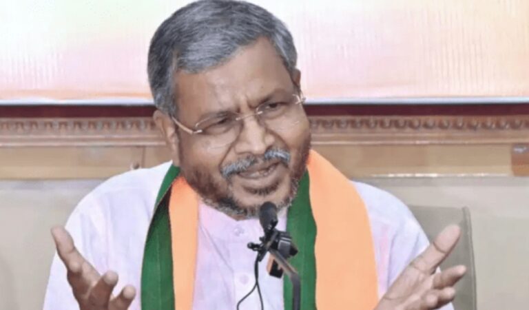 चाईबासा सदर अस्पताल में थैलेसीमिया पीड़ित 5 बच्चों को चढ़ा एचआईवी संक्रमित खून; बाबूलाल मरांडी ने कहा- राज्य संपोषित हत्या का प्रयास