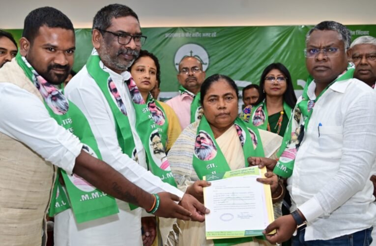 घाटशिला उपचुनाव: झामुमो ने सोमेश सोरेन को बनाया उम्मीदवार, सर्वसम्मति से किया गया फैसला