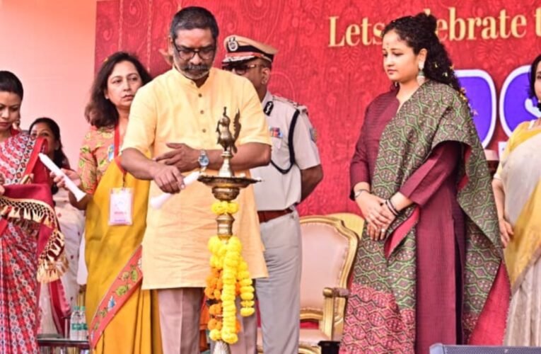 मुख्यमंत्री हेमन्त सोरेन और विधायक कल्पना सोरेन ने किया इप्सोवा दिवाली मेला का उद्घाटन