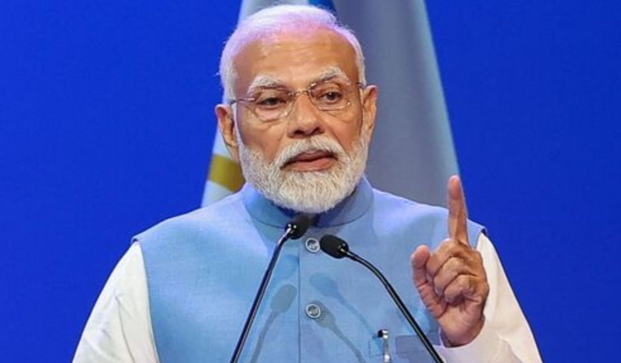 बिहार चुनाव: पीएम मोदी ने 'मेरा बूथ सबसे मजबूत' कार्यक्रम में युवा कार्यकर्ताओं से की बातचीत, विपक्ष पर साधा निशाना 1 20251023 193238