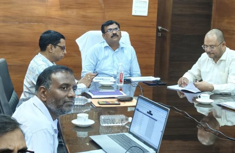 मुख्य निर्वाचन पदाधिकारी ने मतदाता सूची के गहन पुनरीक्षण को लेकर की समीक्षा बैठक, पैतृक मैपिंग पर दिया विशेष जोर