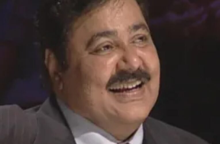 बॉलीवुड और टीवी जगत के दिग्गज अभिनेता सतीश शाह का 74 वर्ष की उम्र में निधन