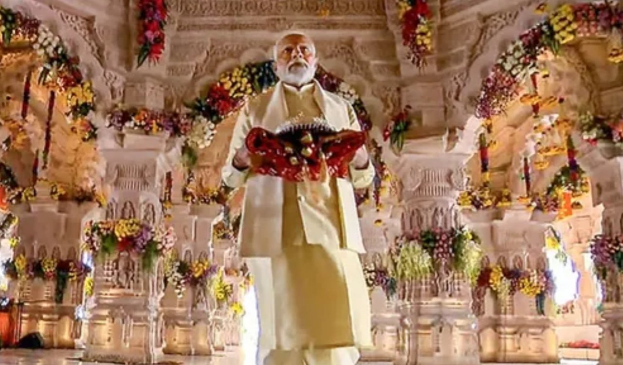 अयोध्या में राम मंदिर के शिखर पर ध्वजारोहण की तैयारियां तेज, प्रधानमंत्री मोदी और मोहन भागवत होंगे मुख्य अतिथि 4 20251026 100041