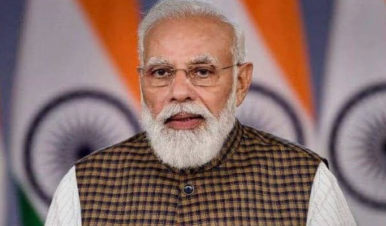 मन की बात: पीएम मोदी ने की स्वदेशी कुत्तों की सराहना, अंबिकापुर के गार्बेज कैफे का किया जिक्र 5 20251026 121142