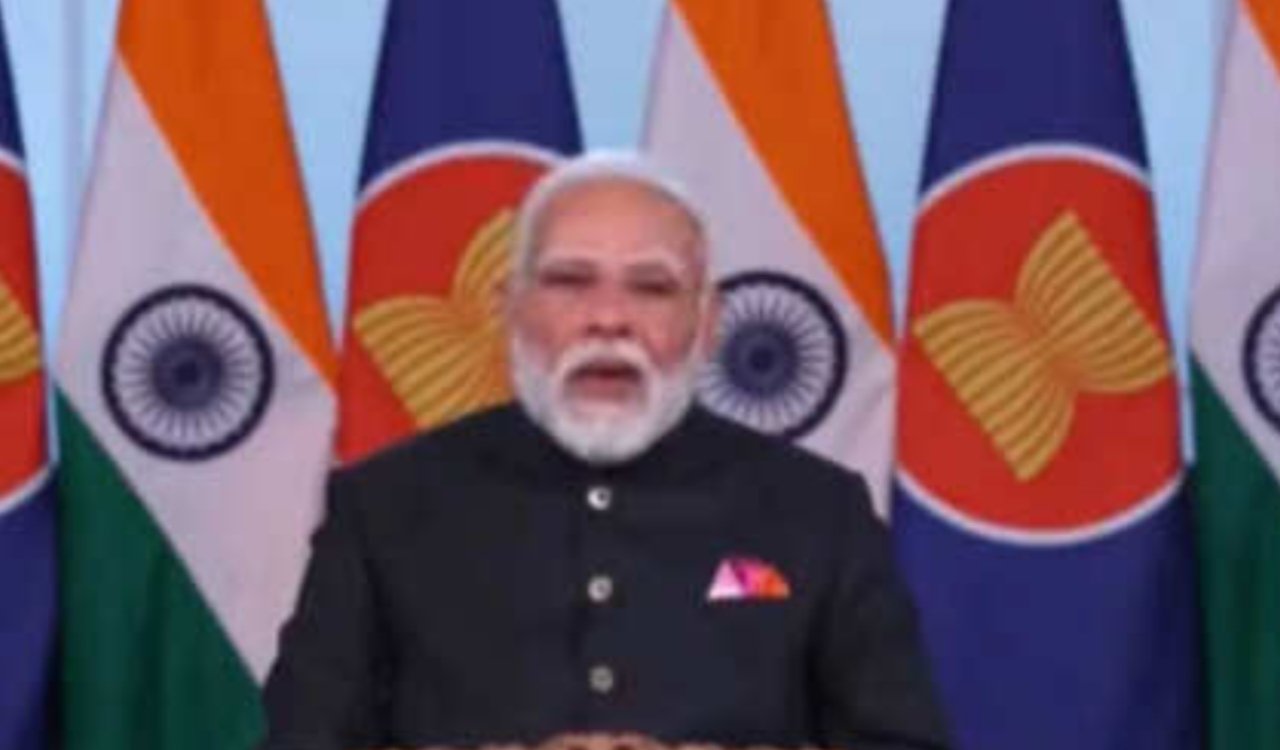 आसियान शिखर सम्मेलन में बोले पीएम मोदी: “21वीं सदी आसियान देशों की सदी, भारत साझा मूल्यों का साझेदार” 7 20251026 190221