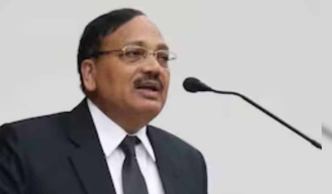 भारत के अगले मुख्य न्यायाधीश के रूप में जस्टिस सूर्य कांत की सिफारिश, सीजेआई गवई ने केंद्र को भेजा नाम 2 20251027 111359