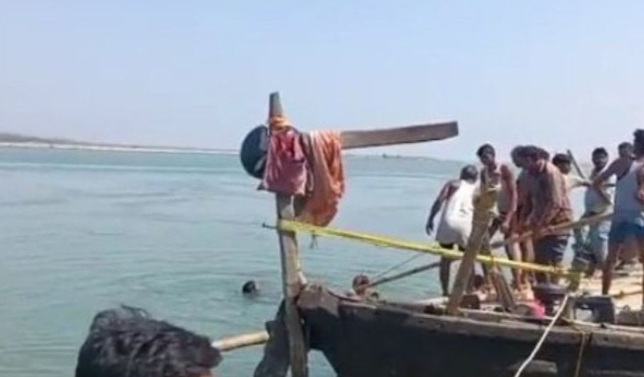 कौड़ियाला नदी में नाव पलटने से 24 लोग लापता, 4 को बचाया गया; सीएम योगी ने दिए तत्काल राहत के निर्देश 6 20251029 211103