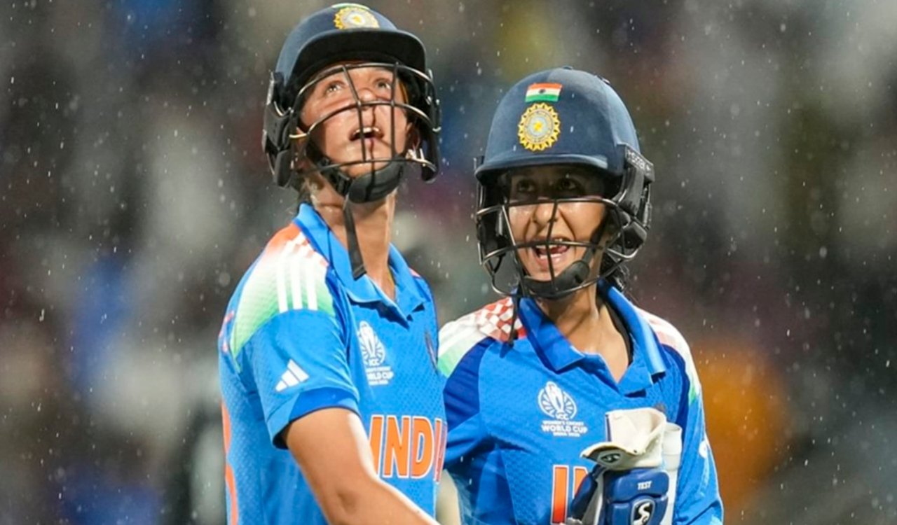 जेमिमा रॉड्रिग्ज की नाबाद शतकीय पारी और हरमनप्रीत की धुआंधार बल्लेबाजी से भारत ने ऑस्ट्रेलिया को हराकर रचा इतिहास, महिला वनडे विश्व कप के फाइनल में प्रवेश 4 20251030 230003