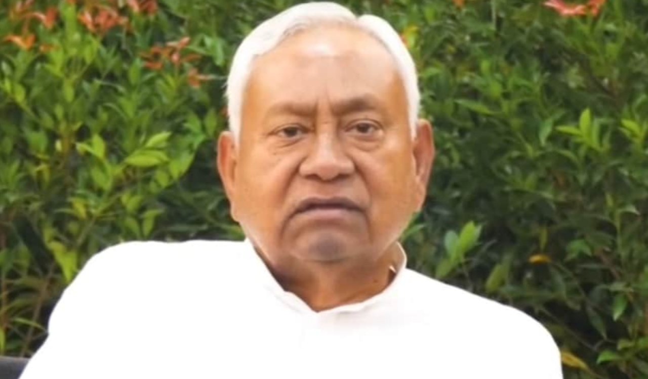 बिहार चुनाव से पहले सीएम नीतीश कुमार का वीडियो संदेश: '2005 से लगातार सेवा का मौका दिया, बिहार की तस्वीर बदल दी' 6 20251101 091153