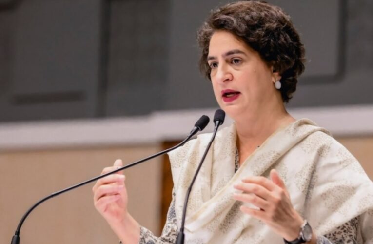 बिहार विधानसभा चुनाव 2025: प्रियंका गांधी की रैली भारी बारिश से रद्द, अमित शाह की गोपालगंज, उजियारपुर और हाजीपुर में जनसभाएं