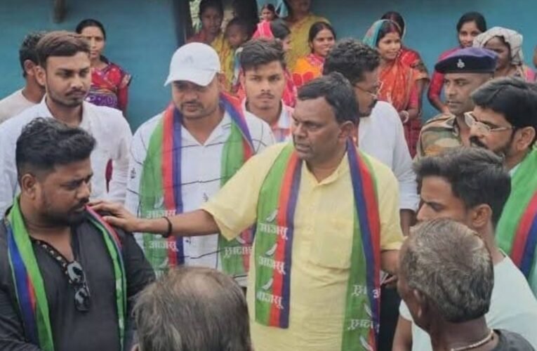 घाटशिला में झामुमो ने विकास नहीं किया, जनता को ठगा : लंबोदर महतो