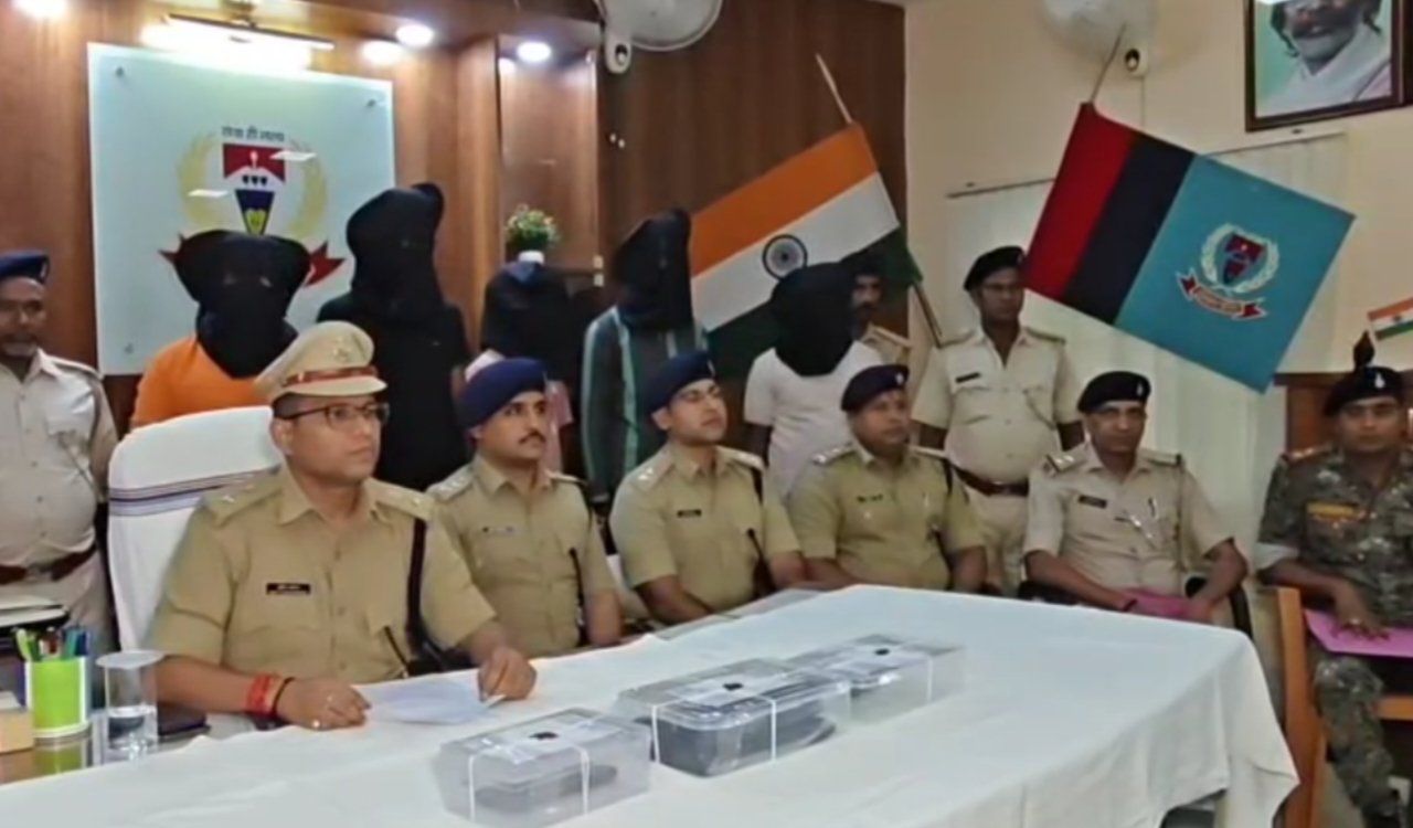 अवैध अफीम तस्करी की बड़ी साजिश विफल, पुलिस ने पकड़े पांच तस्कर; रडार पर कई सफेदपोश 20251104_205231