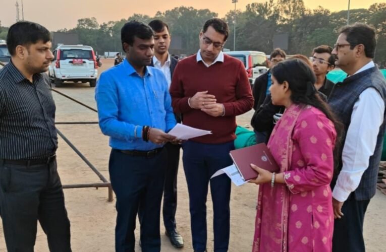 राज्य स्थापना दिवस समारोह की तैयारियों का उपायुक्त ने किया निरीक्षण