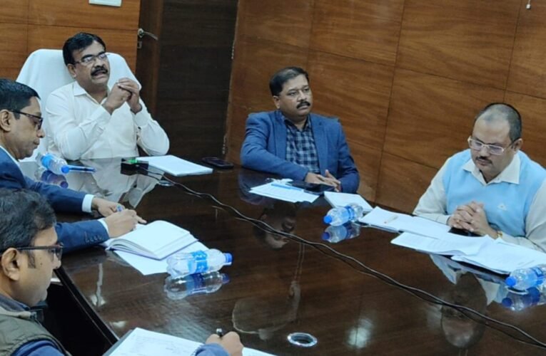 मुख्य निर्वाचन पदाधिकारी ने की मतदाता सूची गहन पुनरीक्षण की तैयारियों की समीक्षा की