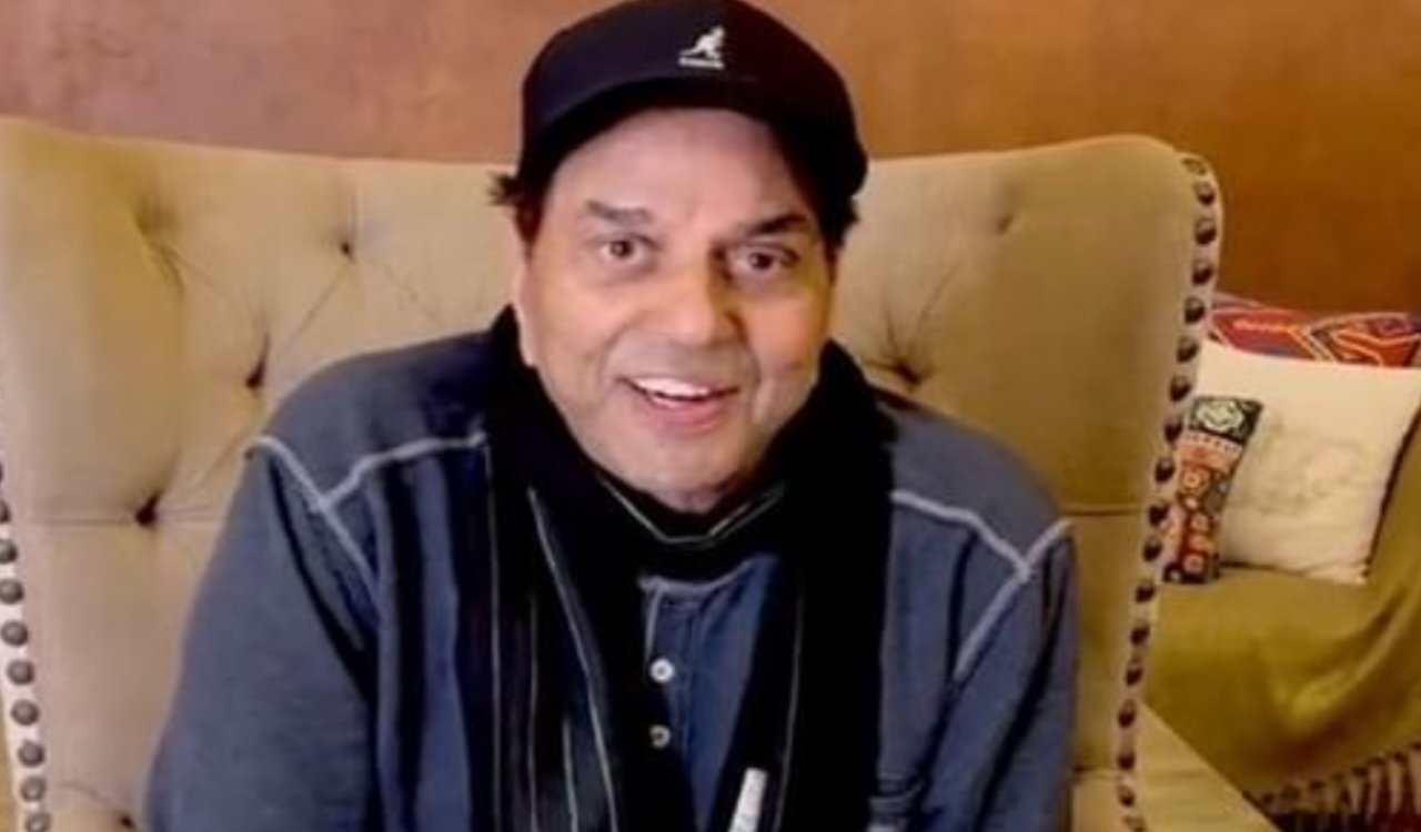 बॉलीवुड के दिग्गज अभिनेता धर्मेंद्र अस्पताल से डिस्चार्ज, घर लौटे लीजेंड्री स्टार 2 20251112 082827