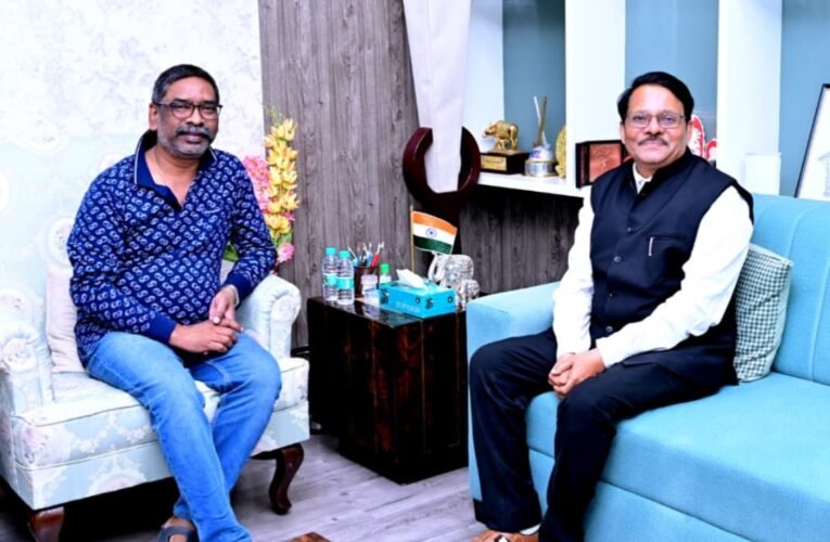 मुख्यमंत्री हेमन्त सोरेन से झारखंड प्रदेश कांग्रेस प्रभारी के. राजू की औपचारिक मुलाकात