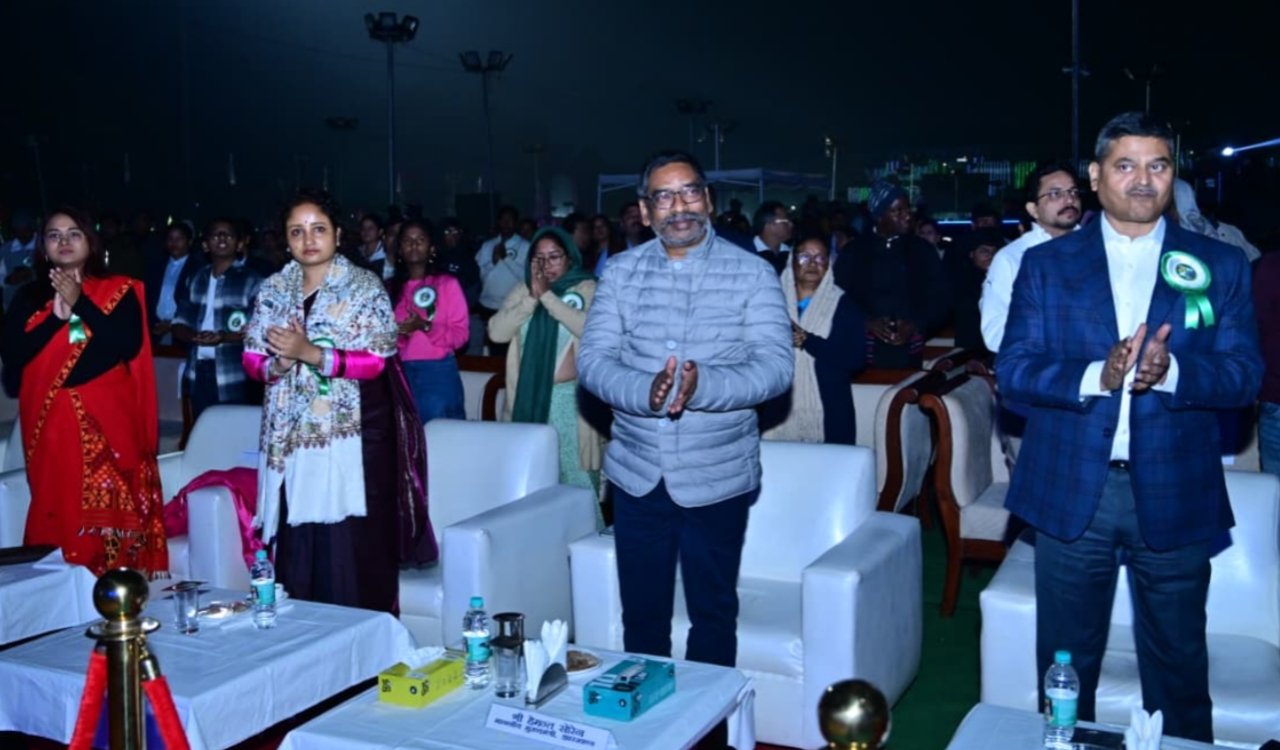 झारखंड स्थापना के 25वें वर्ष पर मोरहाबादी मैदान में भव्य “रजत पर्व उत्सव” का आयोजन 6 20251117 070807