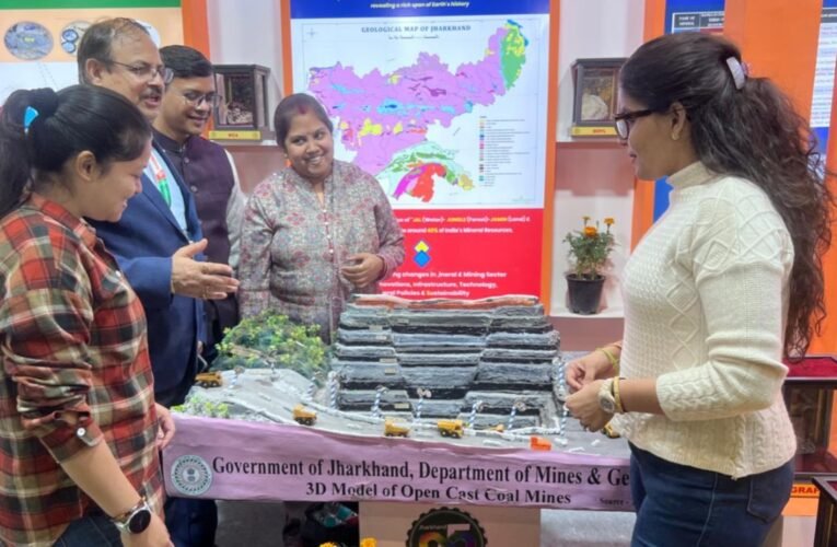 झारखंड पैविलियन ने IITF 2025 में दिखाया खनिज और रागी का अनूठा संगम, निवेशकों में बढ़ा भरोसा