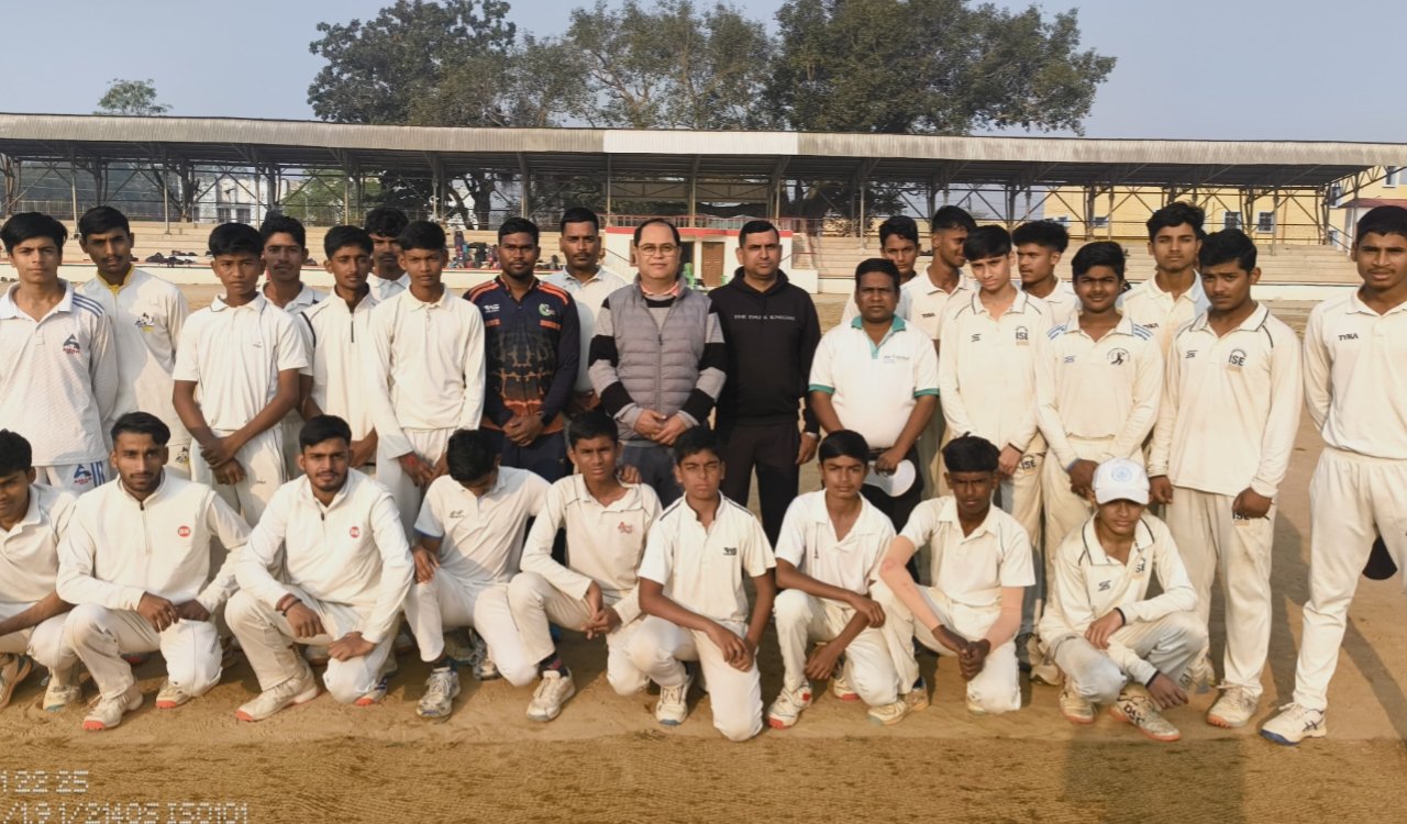 सिमडेगा: अंडर-16 लीग क्रिकेट टूर्नामेंट के छठे दिन जेएससी और बारूद क्रिकेट क्लब बी ने दर्ज की जीत 4 20251122 222858