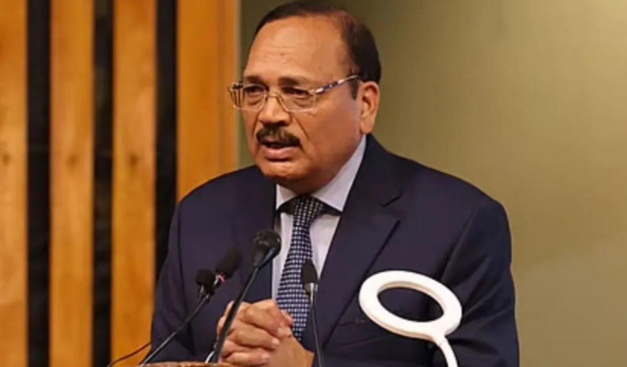 जस्टिस सूर्यकांत आज बनेंगे भारत के 53वें मुख्य न्यायाधीश, राष्ट्रपति मुर्मू दिलाएंगी शपथ 4 20251124 081026