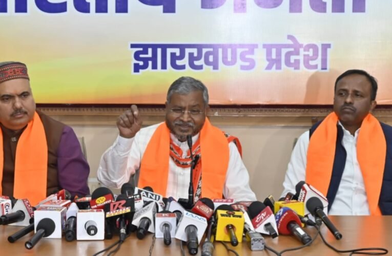 हाउस के इशारे पर पुलिस और कोल माफिया मिलकर कर रहे कोयले की लूट : बाबूलाल मरांडी