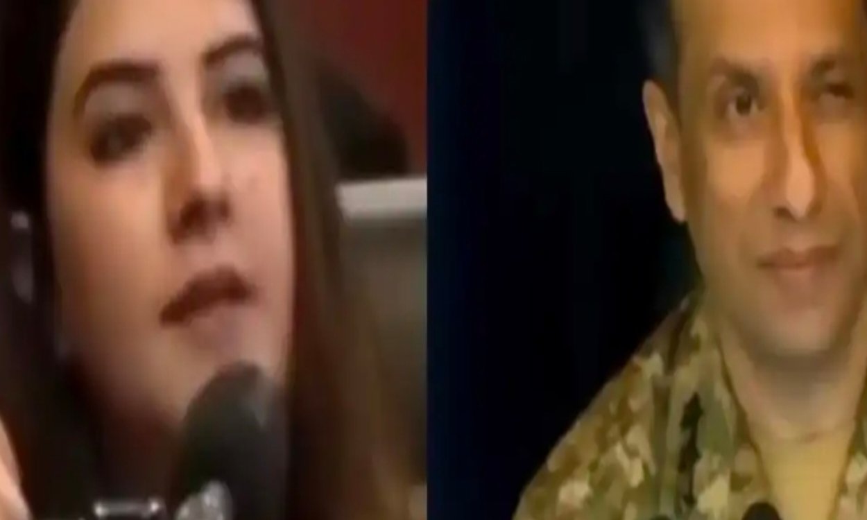 पाकिस्तानी सेना के प्रवक्ता का महिला पत्रकार को आँख मारने का वीडियो वायरल, भारी आलोचना 1 20251210 190103