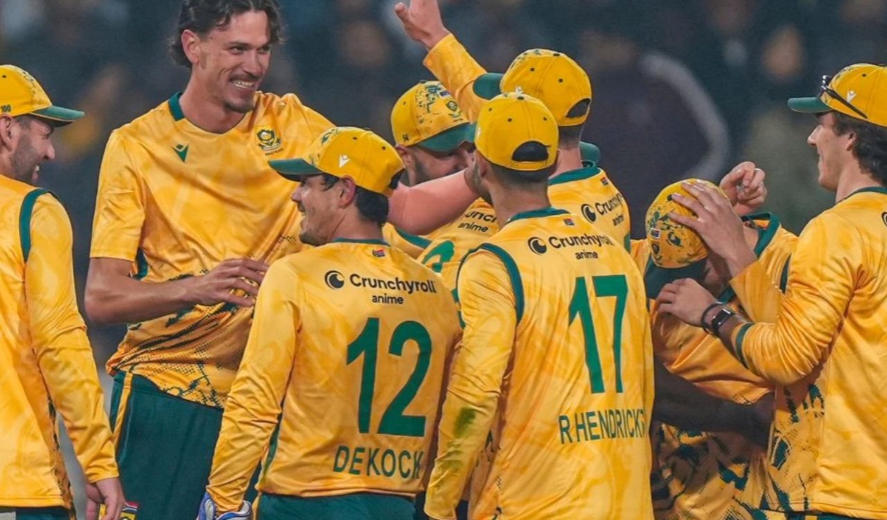 IND vs SA, 2nd T20I: साउथ अफ्रीका ने भारत को 51 रनों से हराया, सीरीज 1-1 से बराबर 20251212_080237