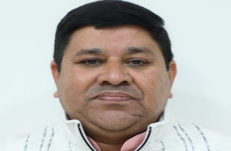 झारखंड : कड़ाके की ठंड और शीतलहर से बच्चों की सुरक्षा को लेकर पेरेंट्स एसोसिएशन ने शिक्षा सचिव को भेजा ज्ञापन, स्कूल टाइमिंग 9:30 बजे करने की मांग