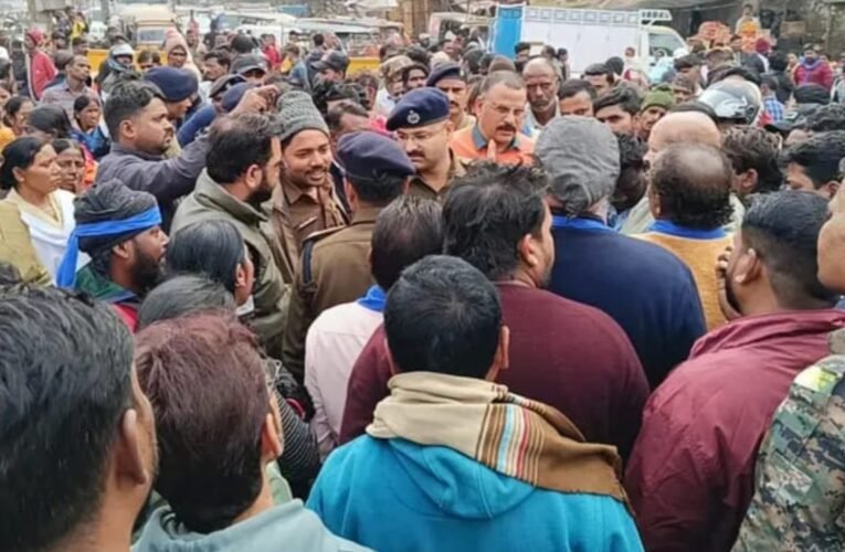 रामगढ़ में तीन माह से लापता सोनू राम का नरकंकाल बरामद, मुख्य आरोपी गिरफ्तार; परिजनों ने सुभाष चौक जाम कर किया प्रदर्शन