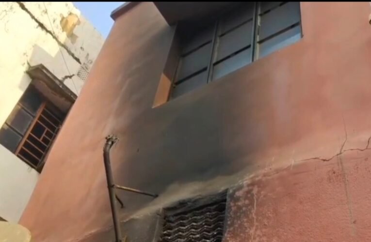 धनबाद अग्निकांड: सरायढेला विकास नगर में तीन मंजिला मकान में भीषण आग, दो की मौत, छह घायल…..